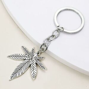 🎄The Happy Leaf Keychain 